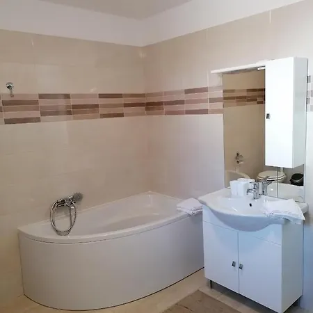 Apartament Marina *