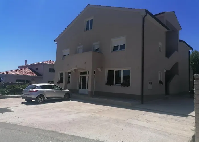 Διαμέρισμα Marina *